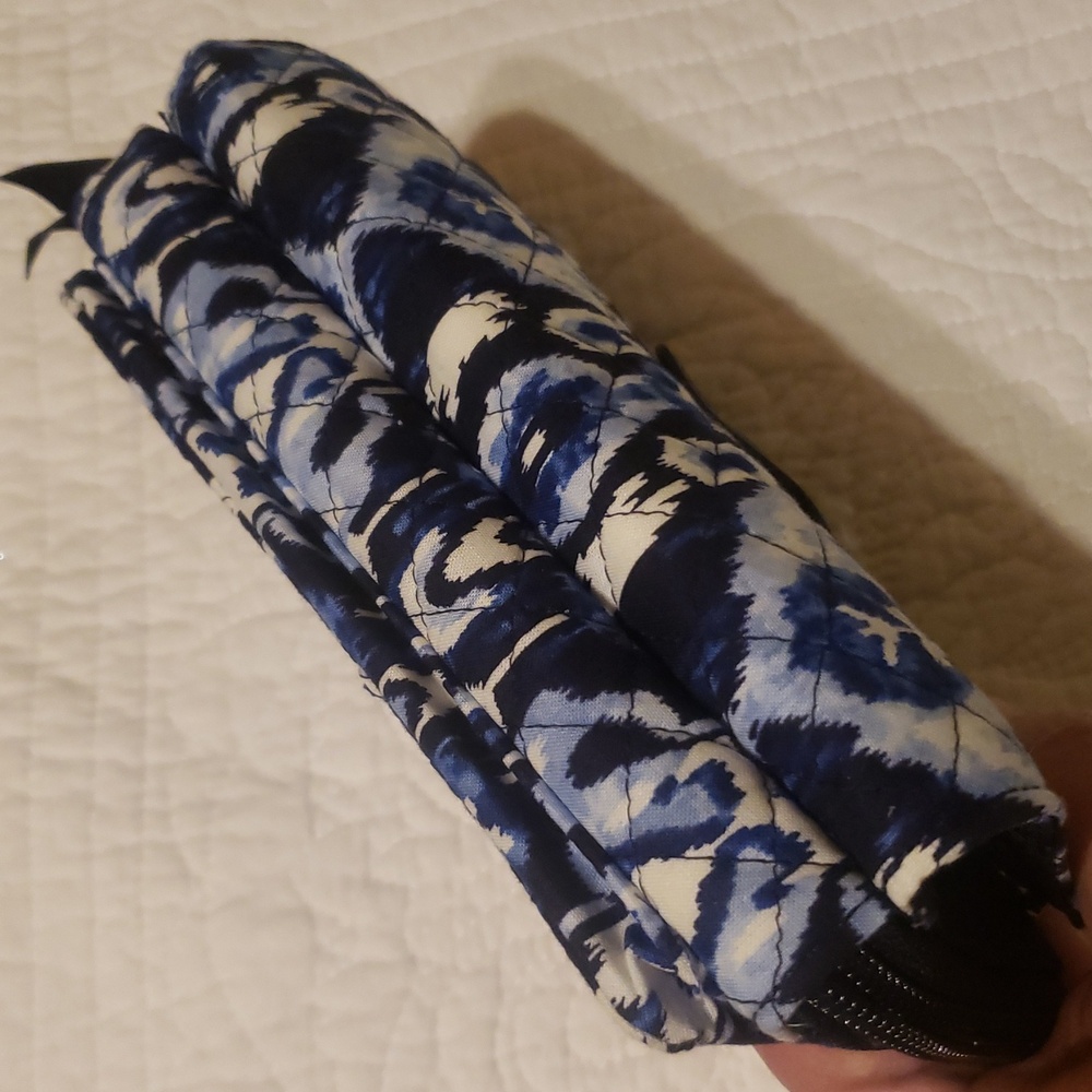 Vera Bradley Ikat Island Deluxe All In one Crossbody Wallet with Checkbook - Picture 6 of 8